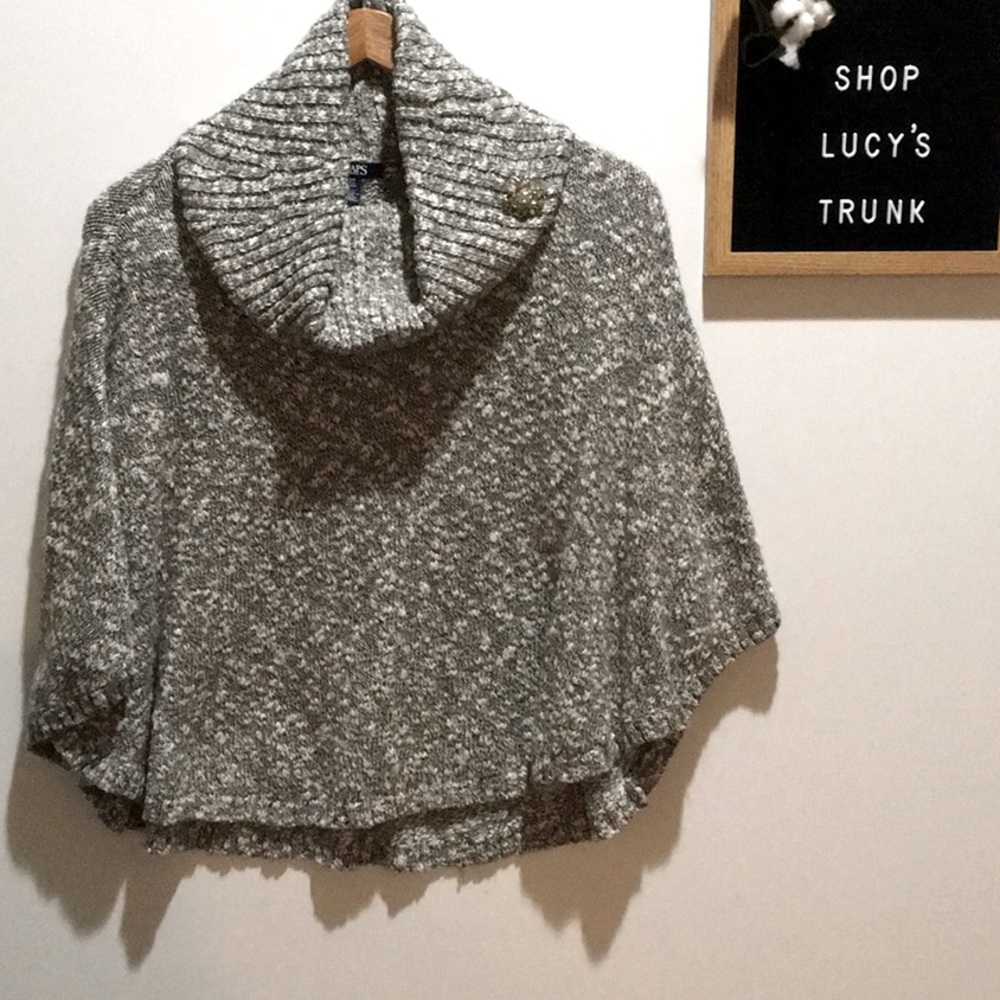 Chaps Gray Cropped Poncho Size Small